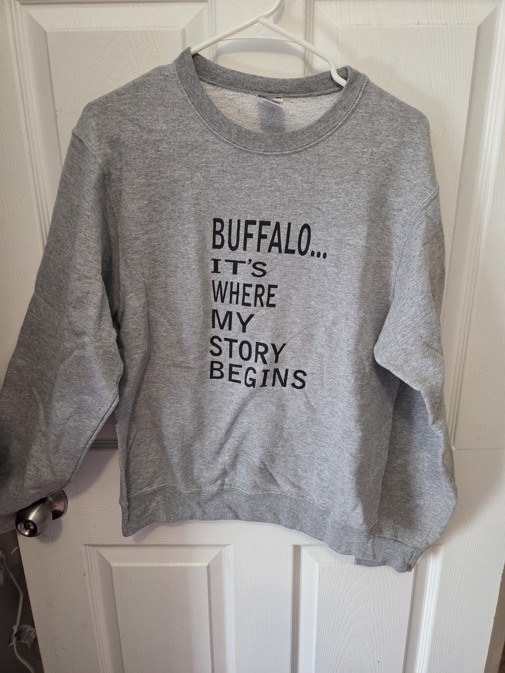 Jerzees Gray Crewneck Sweatshirt with Buffalo Graphic